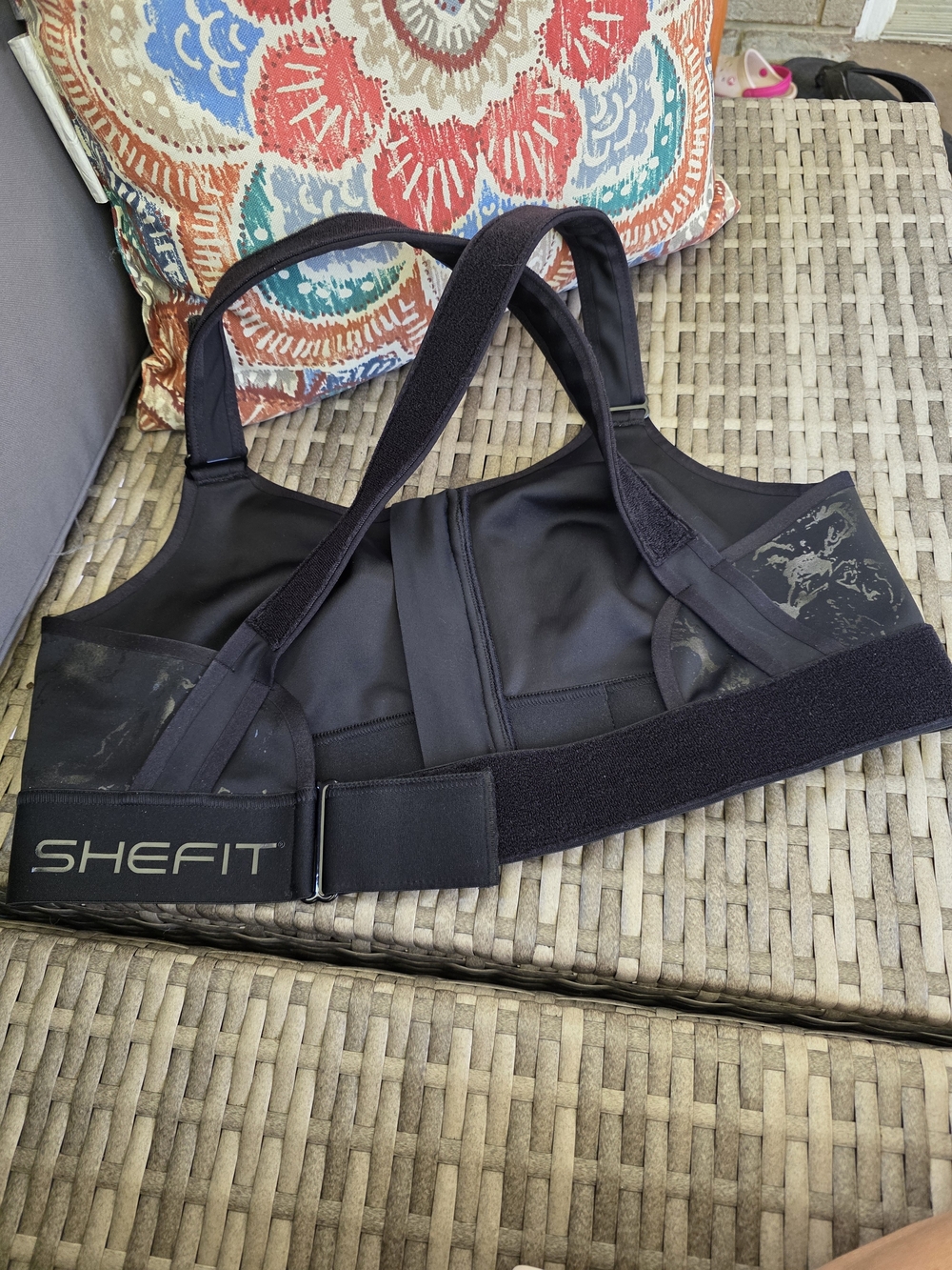 SHEFIT Adjustable High-Support Sports Bra in Black Laquered